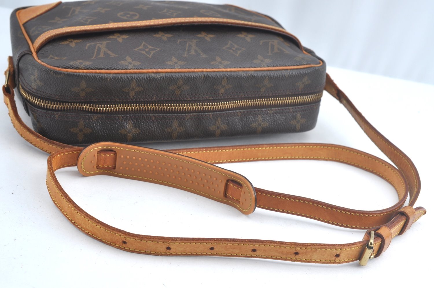 Authentic Louis Vuitton Monogram Trocadero 27 Shoulder Cross Bag M51274 LV L0704