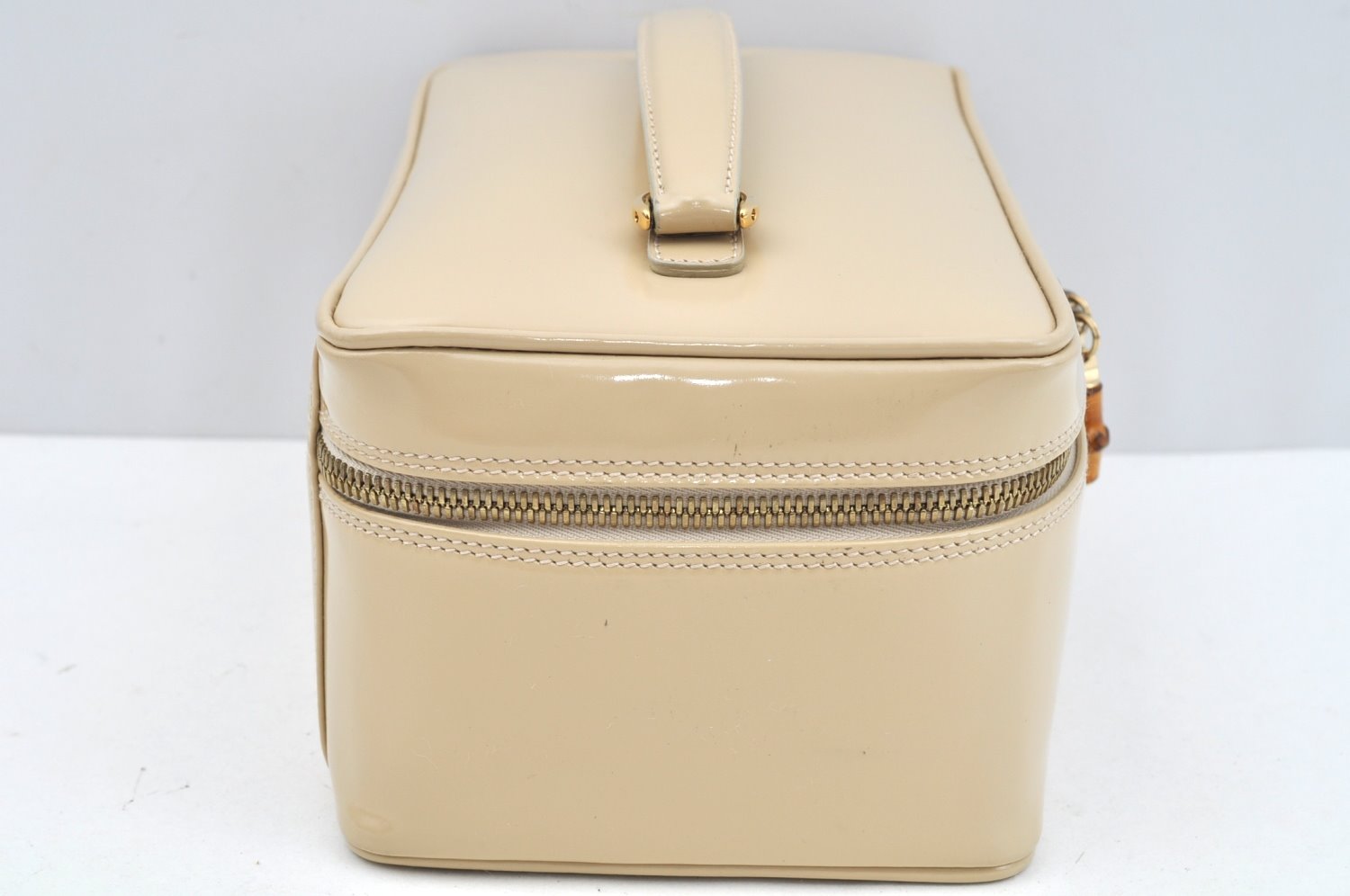 Authentic GUCCI Bamboo 2Way Shoulder Vanity Bag Enamel Beige L0747