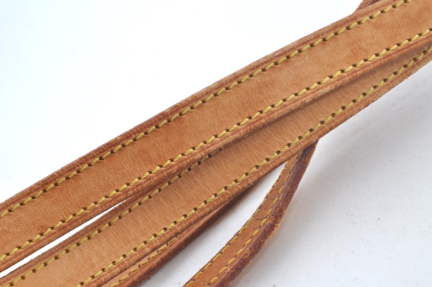 Authentic Louis Vuitton Leather Shoulder Strap 50.4