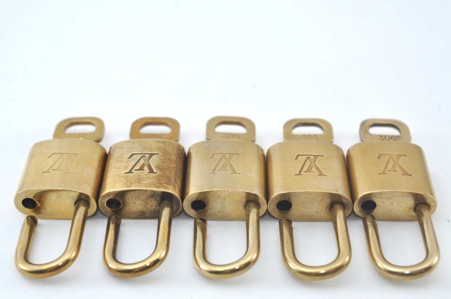 Authentic Louis Vuitton Padlock & Keys 10Set LV L1515