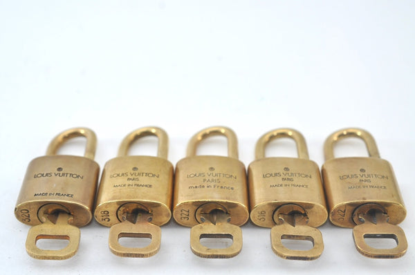 Authentic Louis Vuitton Padlock & Keys 10Set LV L1516