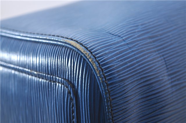 Authentic Louis Vuitton Epi Speedy 30 Hand Bag Purse Blue M43005 LV 0010D