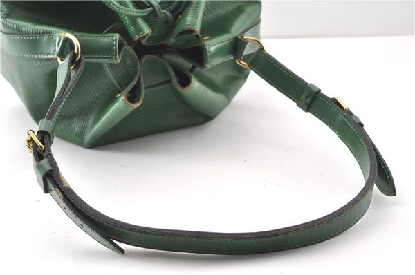 Authentic Louis Vuitton Epi Petit Noe Shoulder Drawstring Bag M44104 Green 0012G