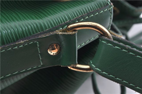 Authentic Louis Vuitton Epi Petit Noe Shoulder Drawstring Bag M44104 Green 0012G