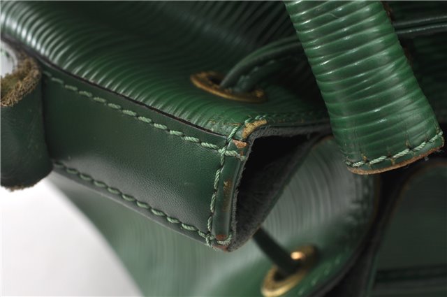 Authentic Louis Vuitton Epi Petit Noe Shoulder Drawstring Bag M44104 Green 0012G