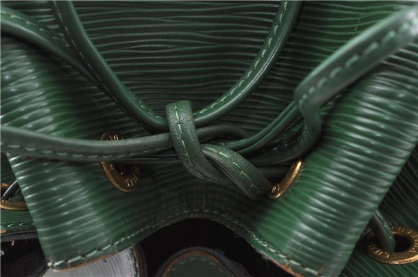 Authentic Louis Vuitton Epi Petit Noe Shoulder Drawstring Bag M44104 Green 0012G