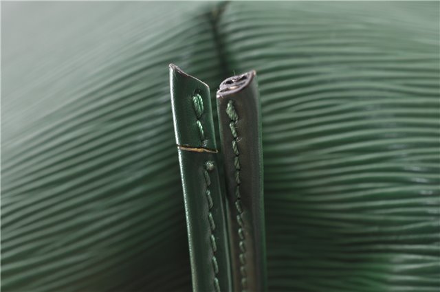 Authentic Louis Vuitton Epi Petit Noe Shoulder Drawstring Bag M44104 Green 0012G