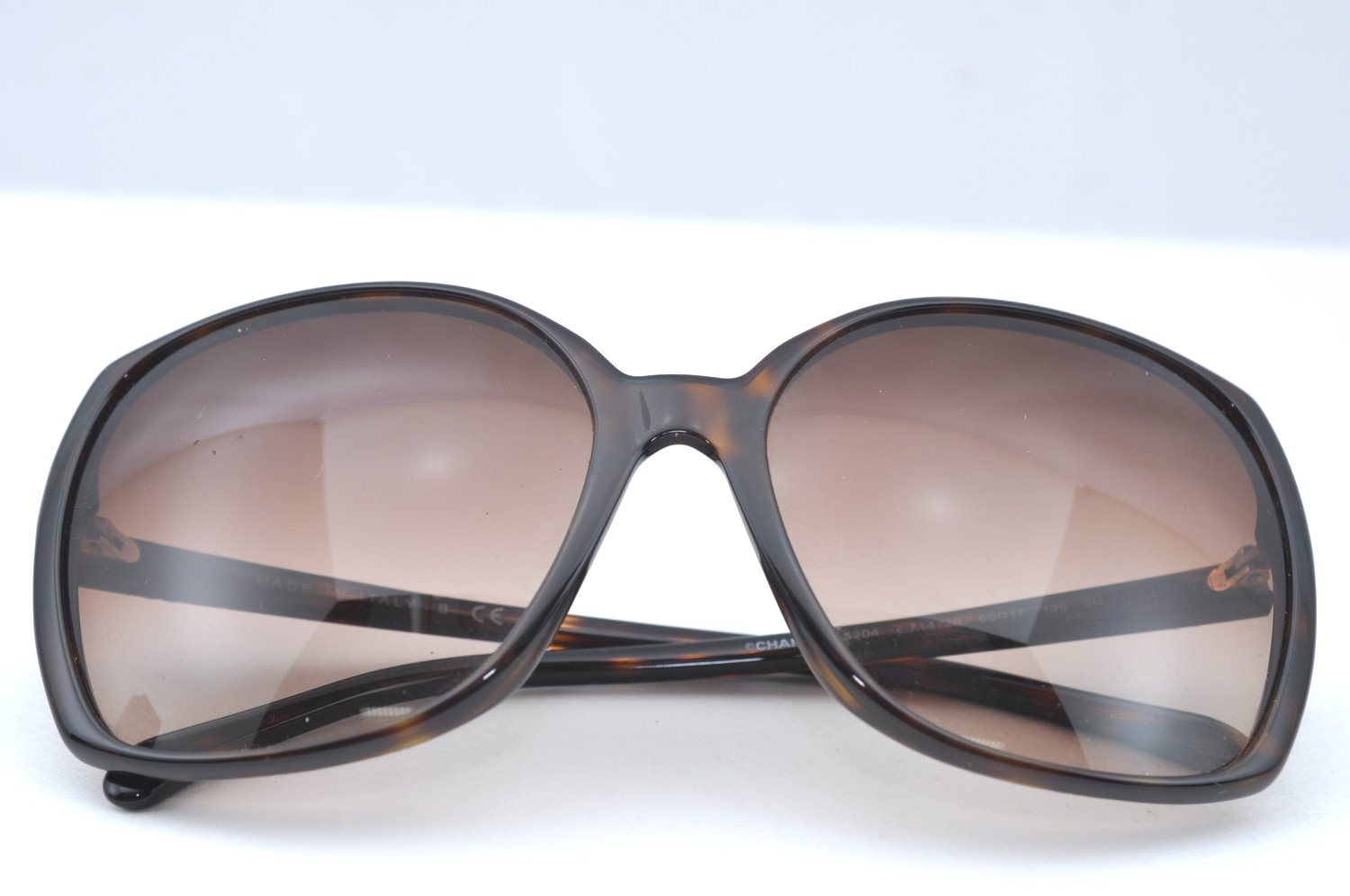 Authentic CHANEL Vintage Sunglasses Tortoise Shell CoCo Mark 5204 Brown 0016I