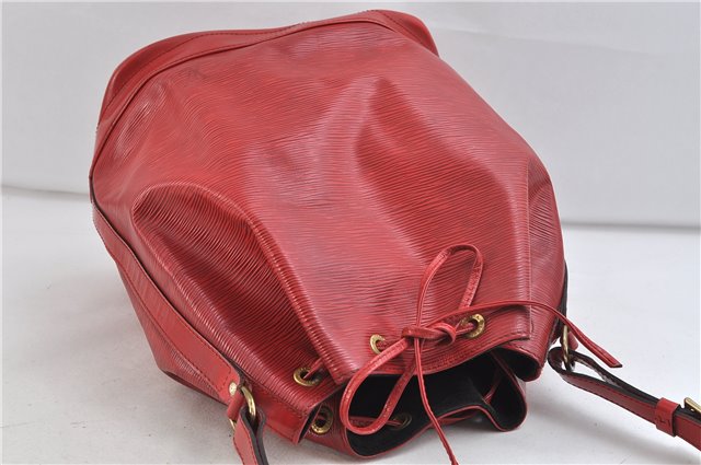 Authentic Louis Vuitton Epi Noe Red Shoulder Bag M44007 LV 0030D