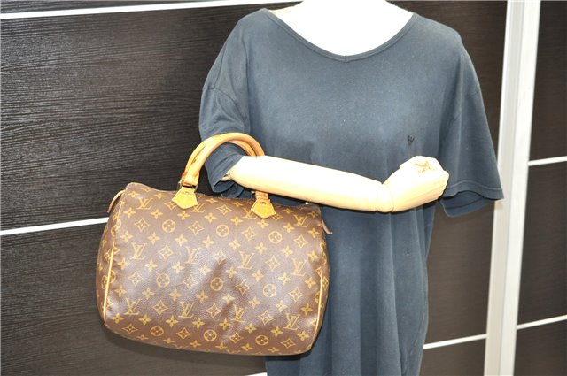 Authentic Louis Vuitton Monogram Speedy 30 Hand Bag M41526 LV 0034D