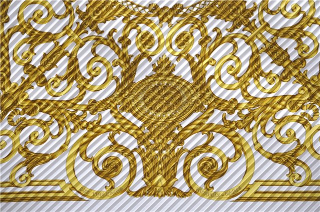 Authentic HERMES Pleats Scarf 