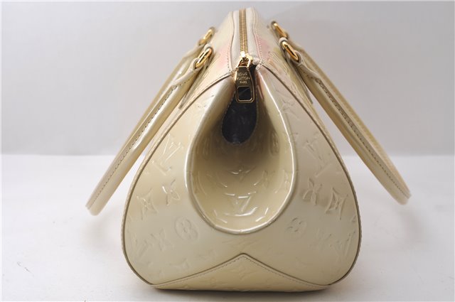 Authentic Louis Vuitton Vernis Sherwood GM Hand Bag Ivory M91487 LV 0069D