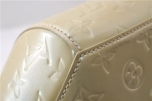 Authentic Louis Vuitton Vernis Sherwood GM Hand Bag Ivory M91487 LV 0069D