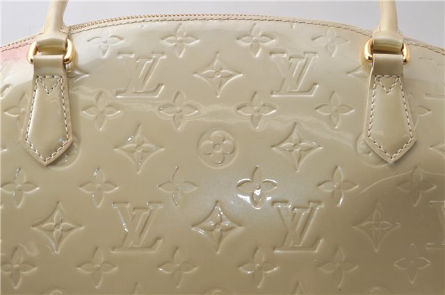 Authentic Louis Vuitton Vernis Sherwood GM Hand Bag Ivory M91487 LV 0069D