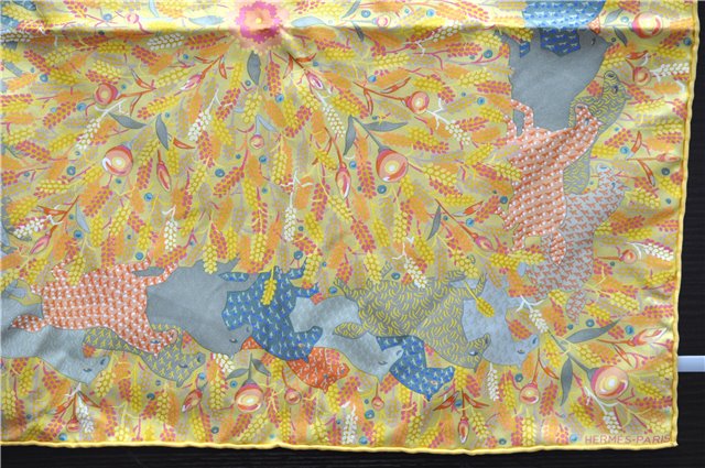 Authentic HERMES Petit Carre 40 Scarf Handkerchief Horse Motif Silk Yellow 0082E