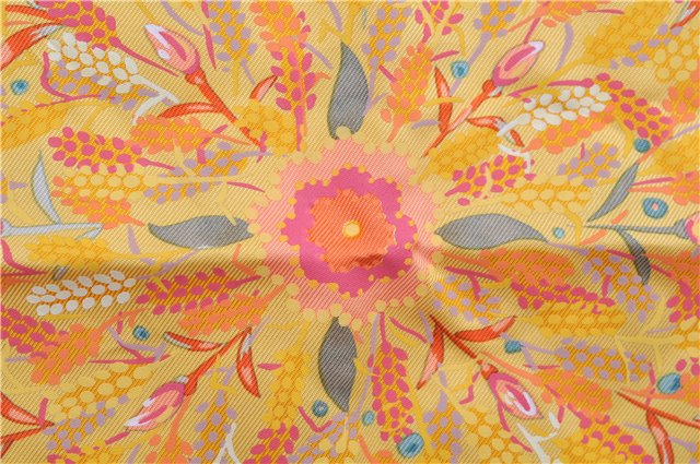 Authentic HERMES Petit Carre 40 Scarf Handkerchief Horse Motif Silk Yellow 0082E