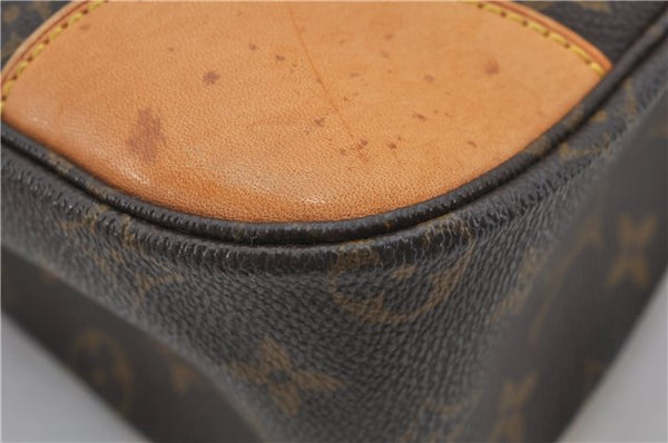 Authentic Louis Vuitton Monogram Boulogne 30 Shoulder Cross Bag M52165 LV 0088F