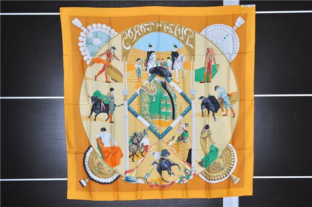 Authentic HERMES Carre 90 Scarf 