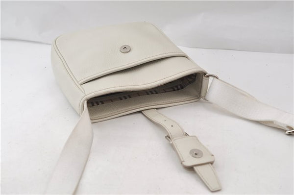 Authentic BURBERRY Vintage Leather Shoulder Cross Body Bag Purse White 0119E