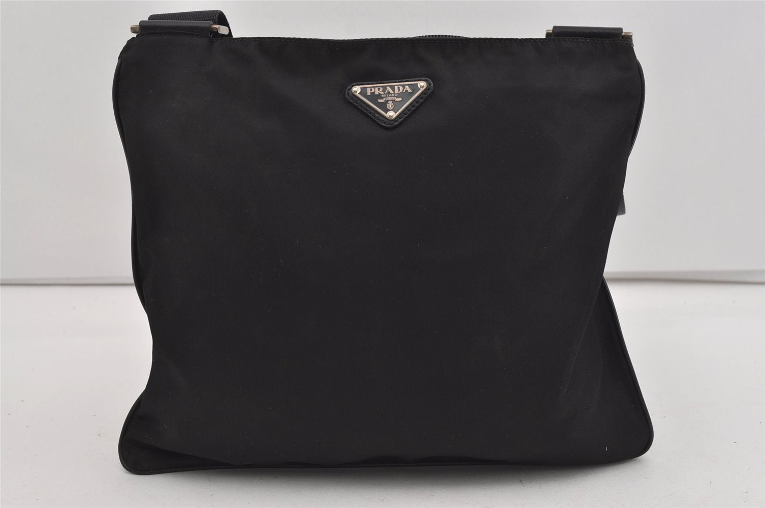 Authentic PRADA Nylon Tessuto Leather Shoulder Cross Body Bag Purse Black 0130I
