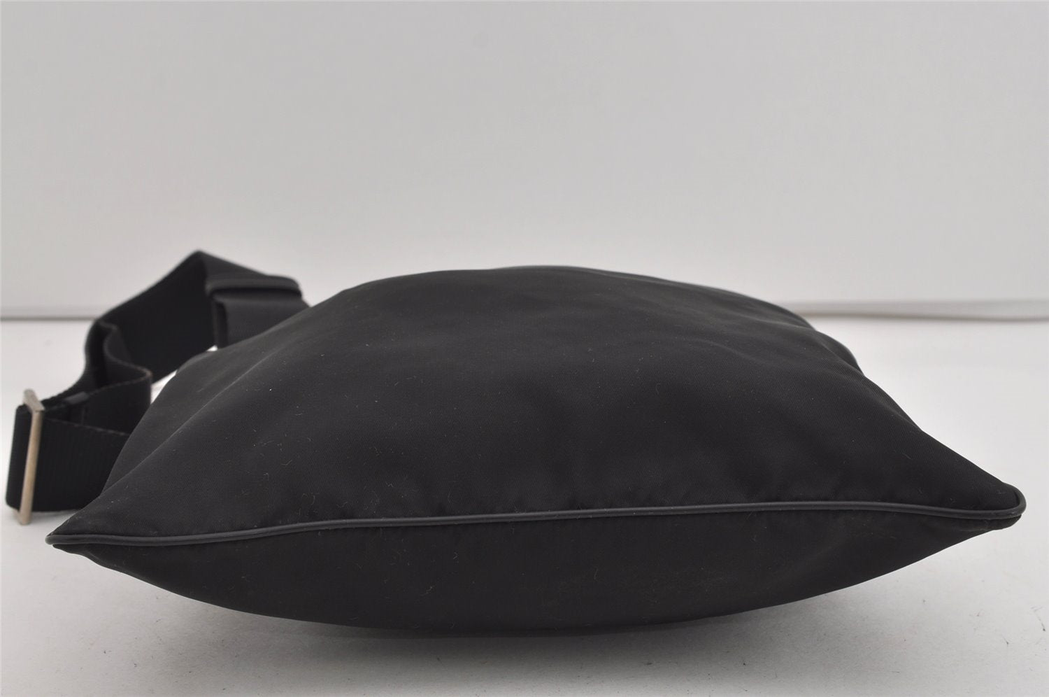 Authentic PRADA Nylon Tessuto Leather Shoulder Cross Body Bag Purse Black 0130I