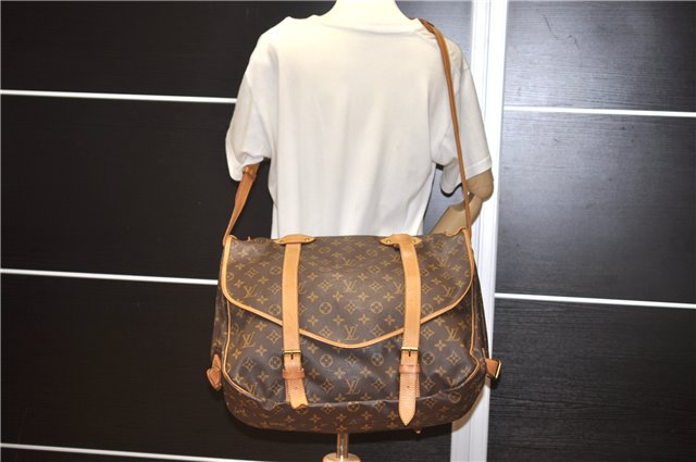 Authentic Louis Vuitton Monogram Saumur 43 Shoulder Cross Bag M42252 LV 0131G