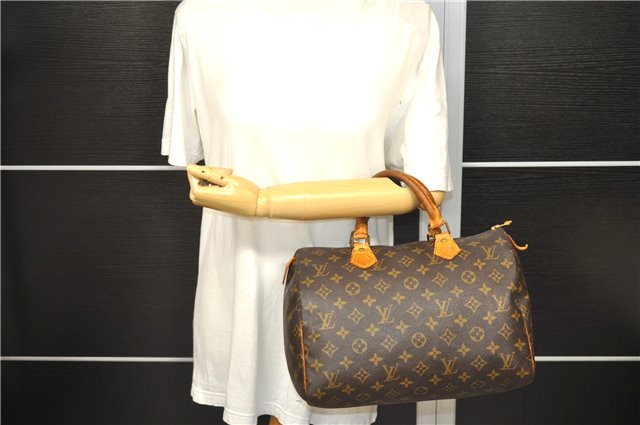 Authentic Louis Vuitton Monogram Speedy 30 Hand Bag M41526 LV 0144D