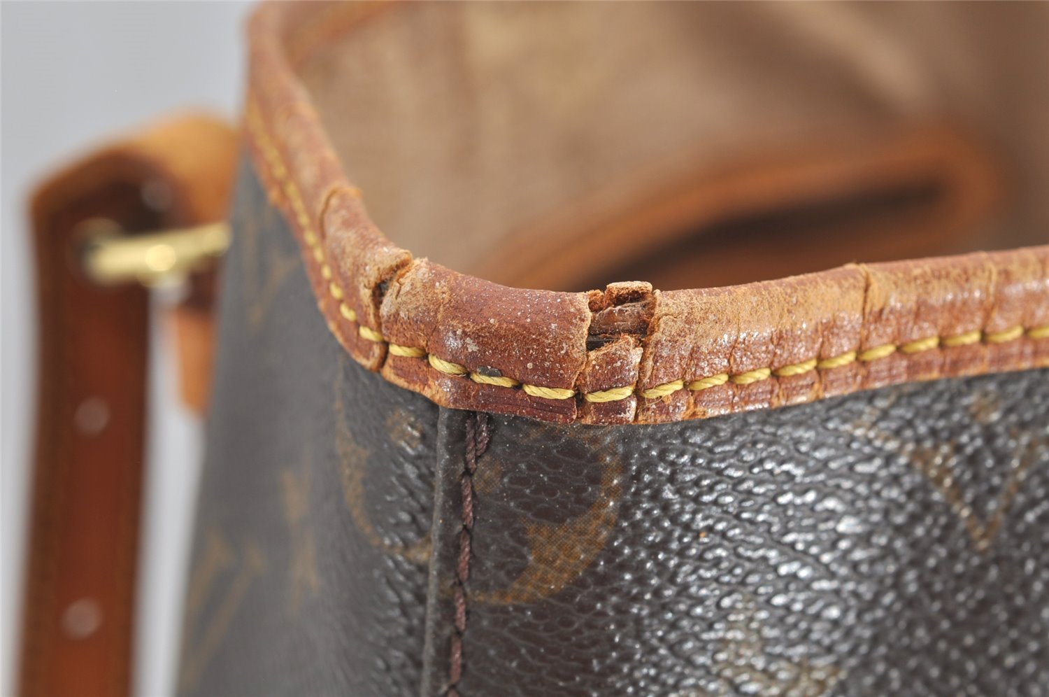 Authentic Louis Vuitton Monogram Bucket GM Shoulder Tote Bag M42236 Junk 0159I