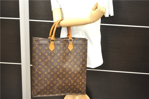 Authentic Louis Vuitton Monogram Sac Plat Hand Bag M51140 LV 0176D