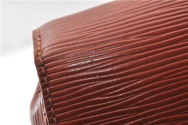 Authentic Louis Vuitton Epi Saint Cloud GM Shoulder Bag Brown LV 0200G