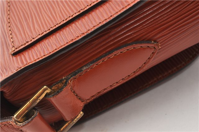 Authentic Louis Vuitton Epi Saint Cloud GM Shoulder Bag Brown LV 0200G