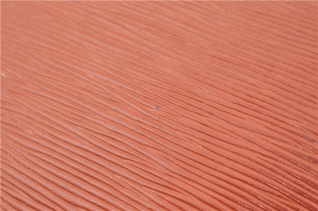 Authentic Louis Vuitton Epi Saint Cloud GM Shoulder Bag Brown LV 0200G