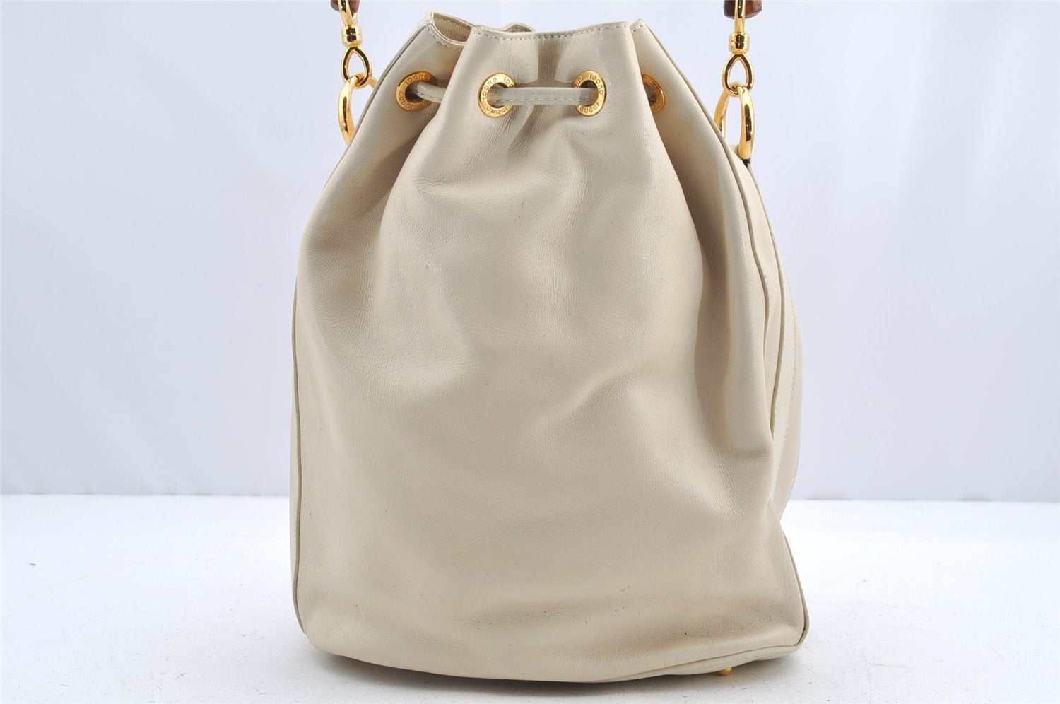 Authentic GUCCI Bamboo 2Way Shoulder Drawstring Bag Leather White Junk 0250I