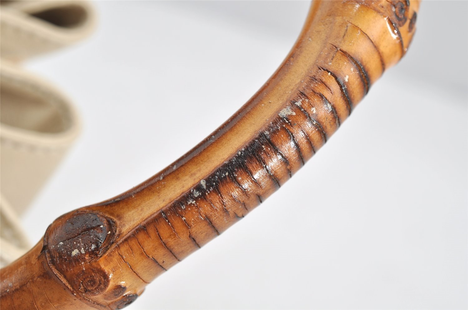 Authentic GUCCI Bamboo 2Way Shoulder Drawstring Bag Leather White Junk 0250I