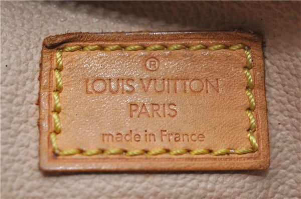 Auth Louis Vuitton Monogram Trousse Toilette 23 Clutch Hand Bag M47524 LV 0258D