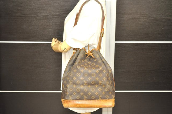 Authentic Louis Vuitton Monogram Noe Shoulder Bag M42224 LV 0290D