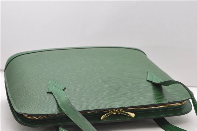 Authentic Louis Vuitton Epi Lussac Shoulder Bag Green LV 0305D