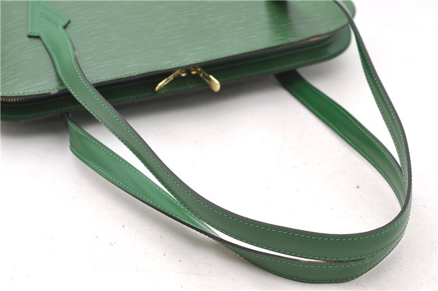 Authentic Louis Vuitton Epi Lussac Shoulder Bag Green LV 0305D