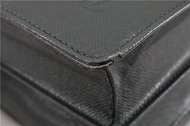 Auth Louis Vuitton Taiga Moskova Briefcase Business Bag M30034 Green Junk 0323G