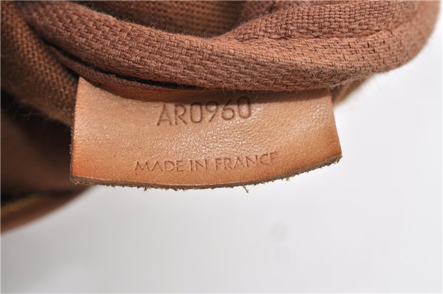 Authentic Louis Vuitton Monogram Saumur 30 Shoulder Cross Bag M42256 LV 0329G