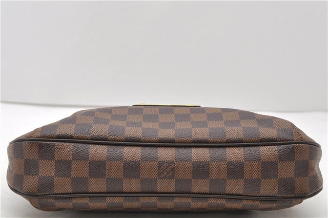 Authentic Louis Vuitton Damier Canvas Thames PM Shoulder Bag N48180 LV 0454D