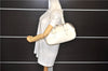 Authentic BURBERRY Vintage Leather Shoulder Hand Bag Purse White 0490E