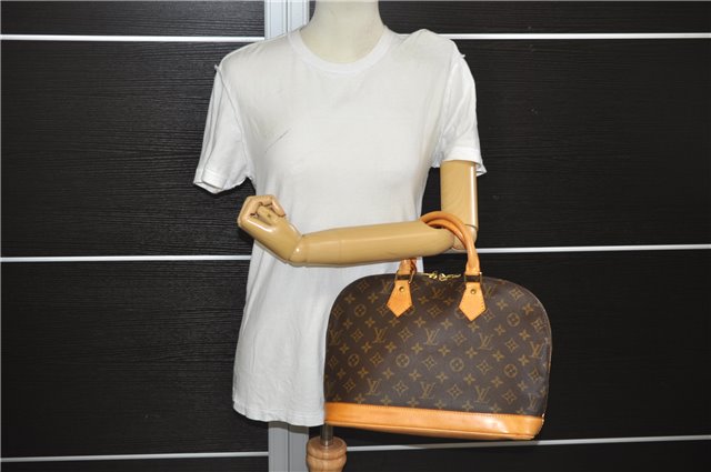 Authentic Louis Vuitton Monogram Alma Hand Bag Purse M51130 LV 0590F