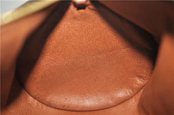 Authentic Louis Vuitton Monogram Papillon 30 Hand Bag Old Model LV 0591F