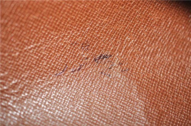 Authentic Louis Vuitton Monogram Papillon 30 Hand Bag Old Model LV 0591F