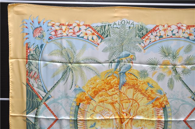 Authentic HERMES Carre 90 Scarf 