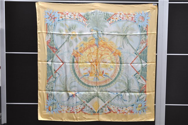 Authentic HERMES Carre 90 Scarf 