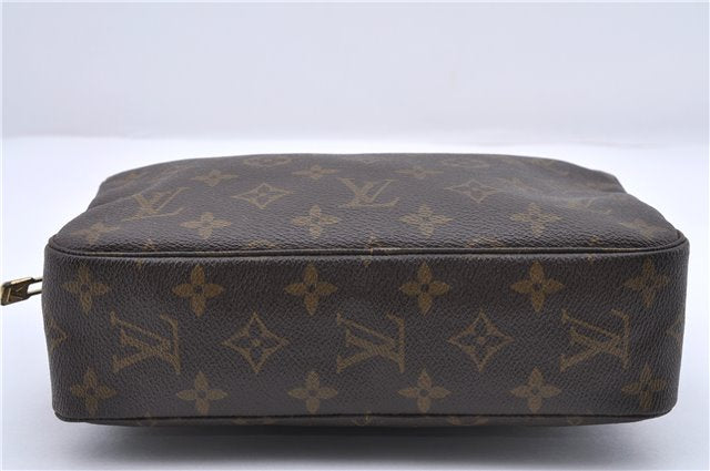 Auth Louis Vuitton Monogram Trousse Toilette 23 Clutch Hand Bag M47524 LV 0695D