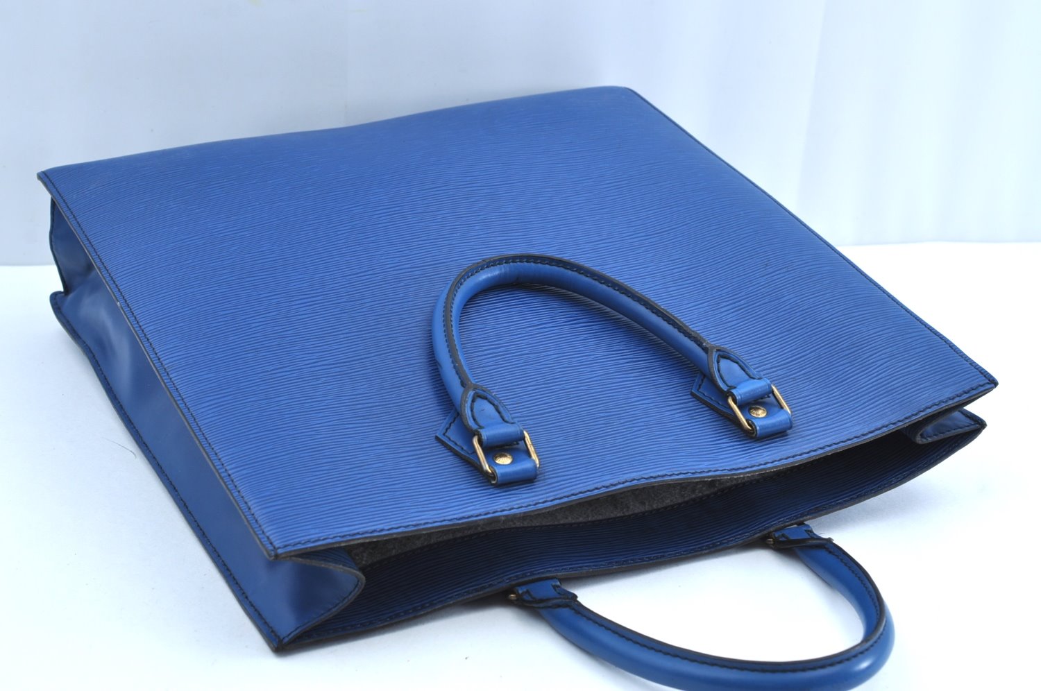Authentic Louis Vuitton Epi Leather Sac Plat Hand Bag Blue M52075 LV Junk 0717H