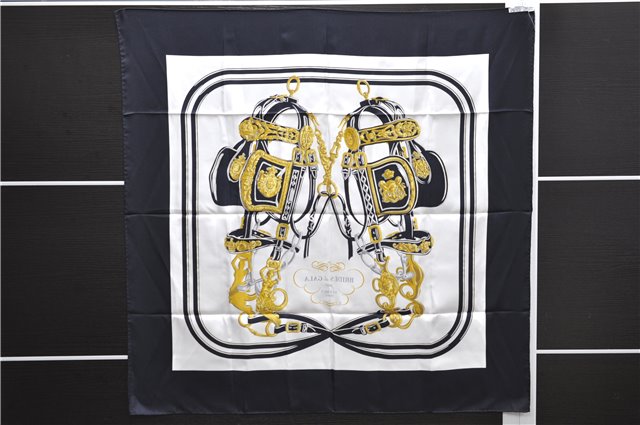 Authentic HERMES Carre 90 Scarf 